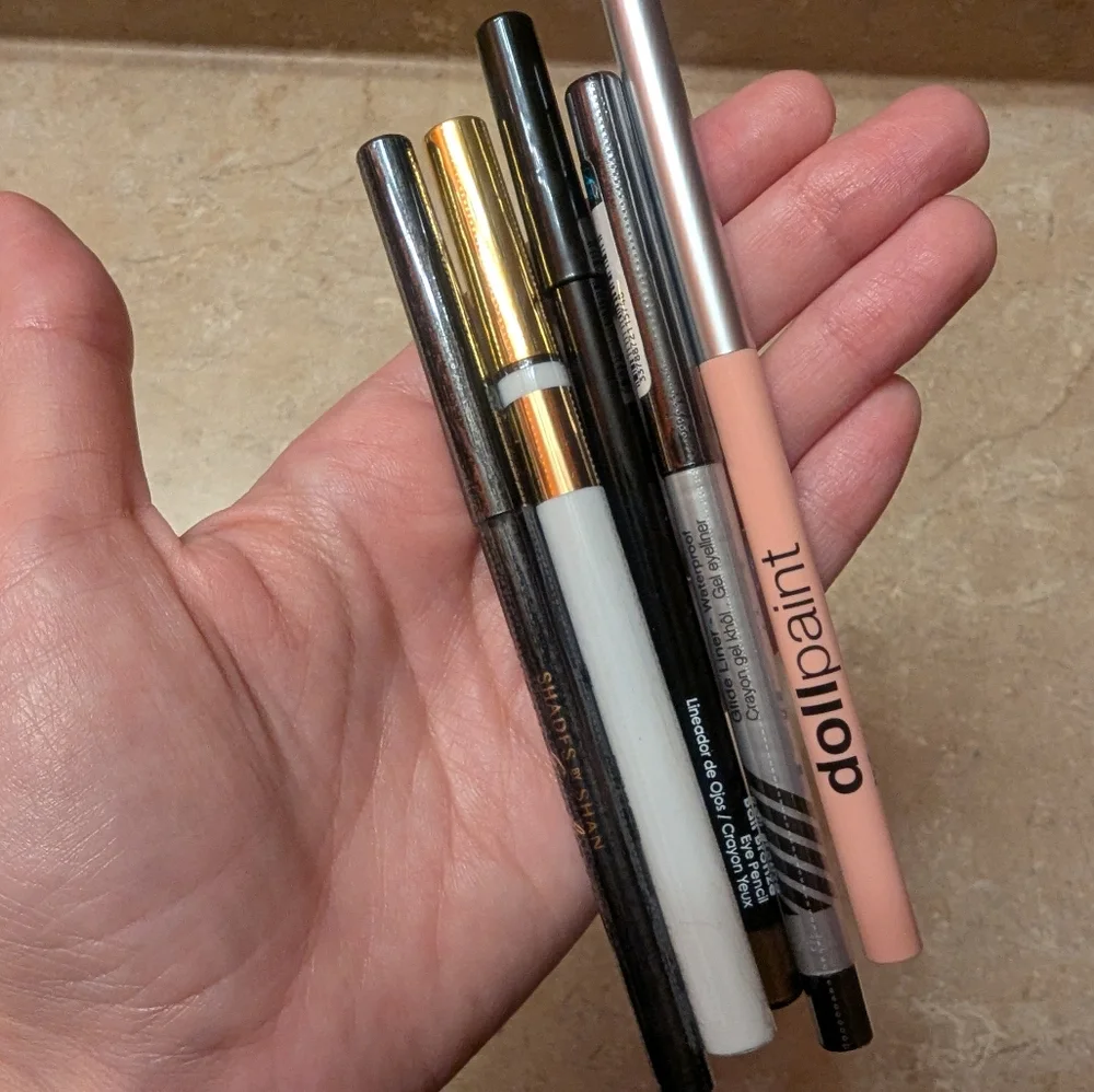 Eyeliners, eyepencils lot
